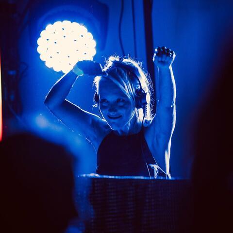 Picture of female DJ